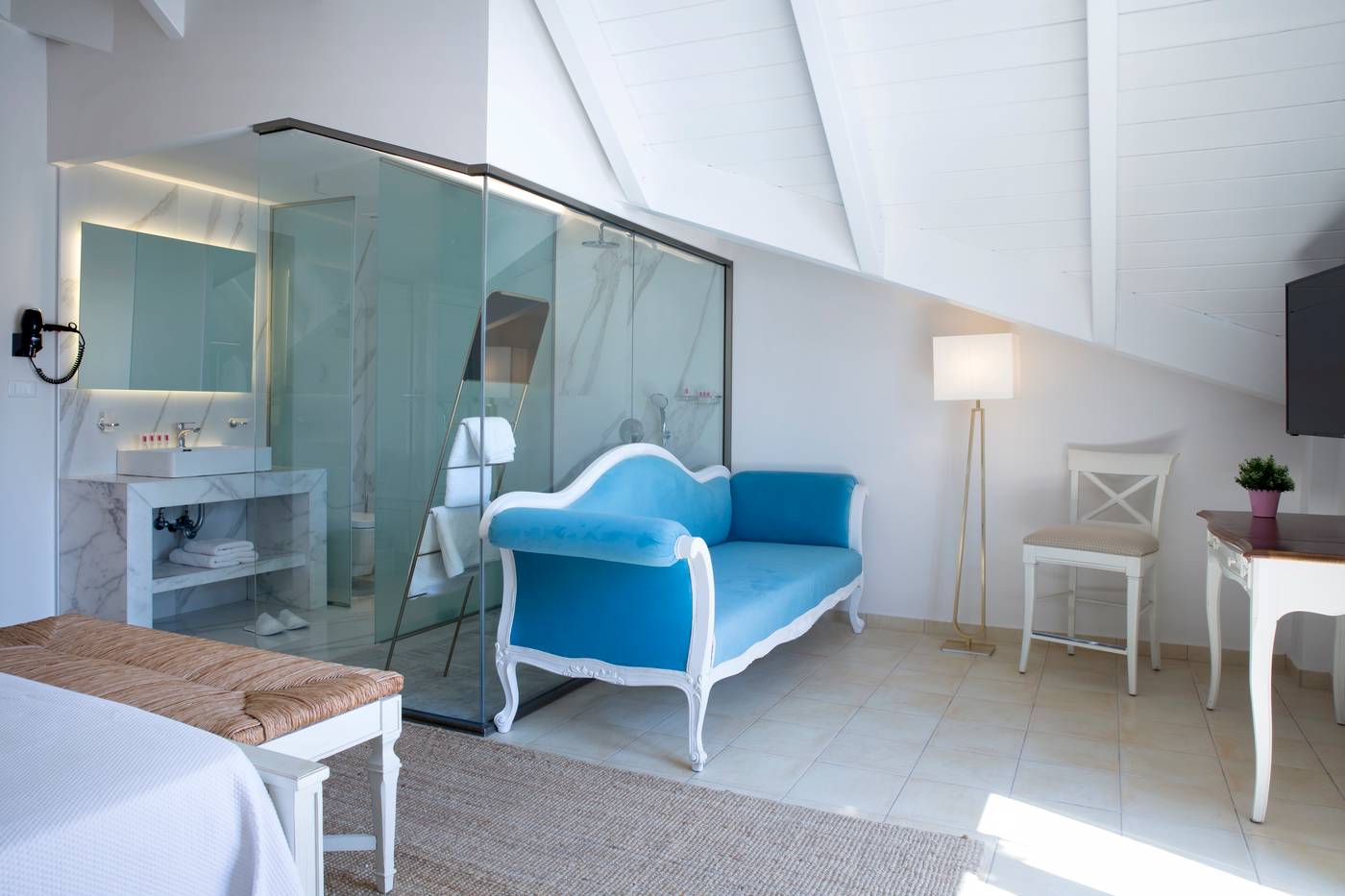 The-Alley-Hotel-Room-27