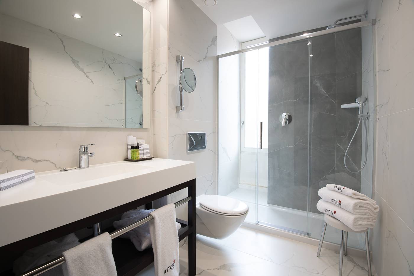 Palacio-San-Martin-Room-31