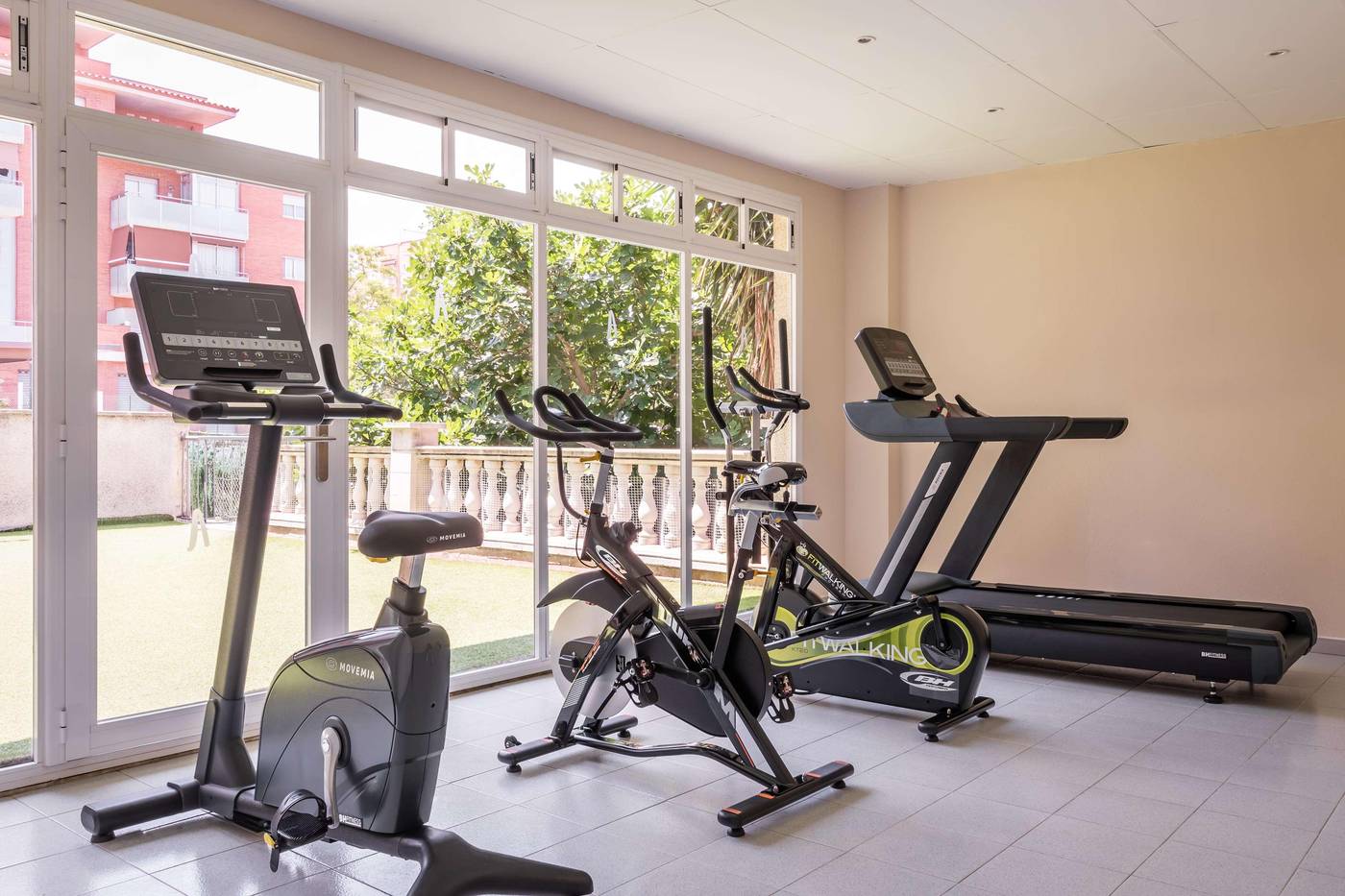 Fergus-Maripins-Sports-and-Entertainment-31