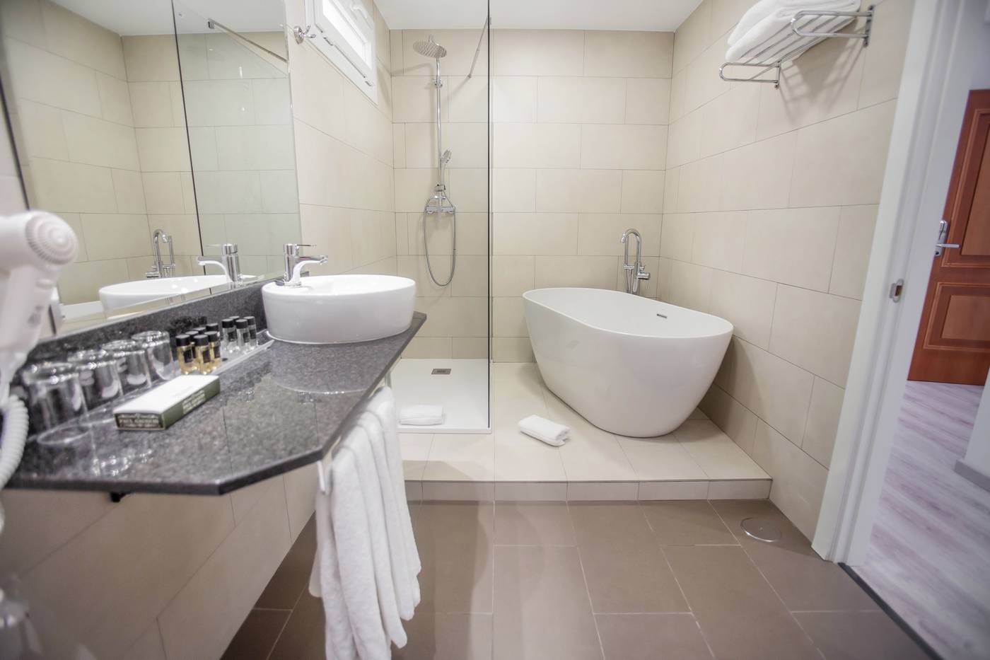 Soho-Bah--a-M--laga-Room-40