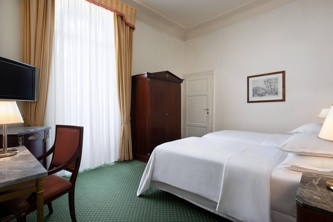 Sheraton-Diana-Majestic-Room-32