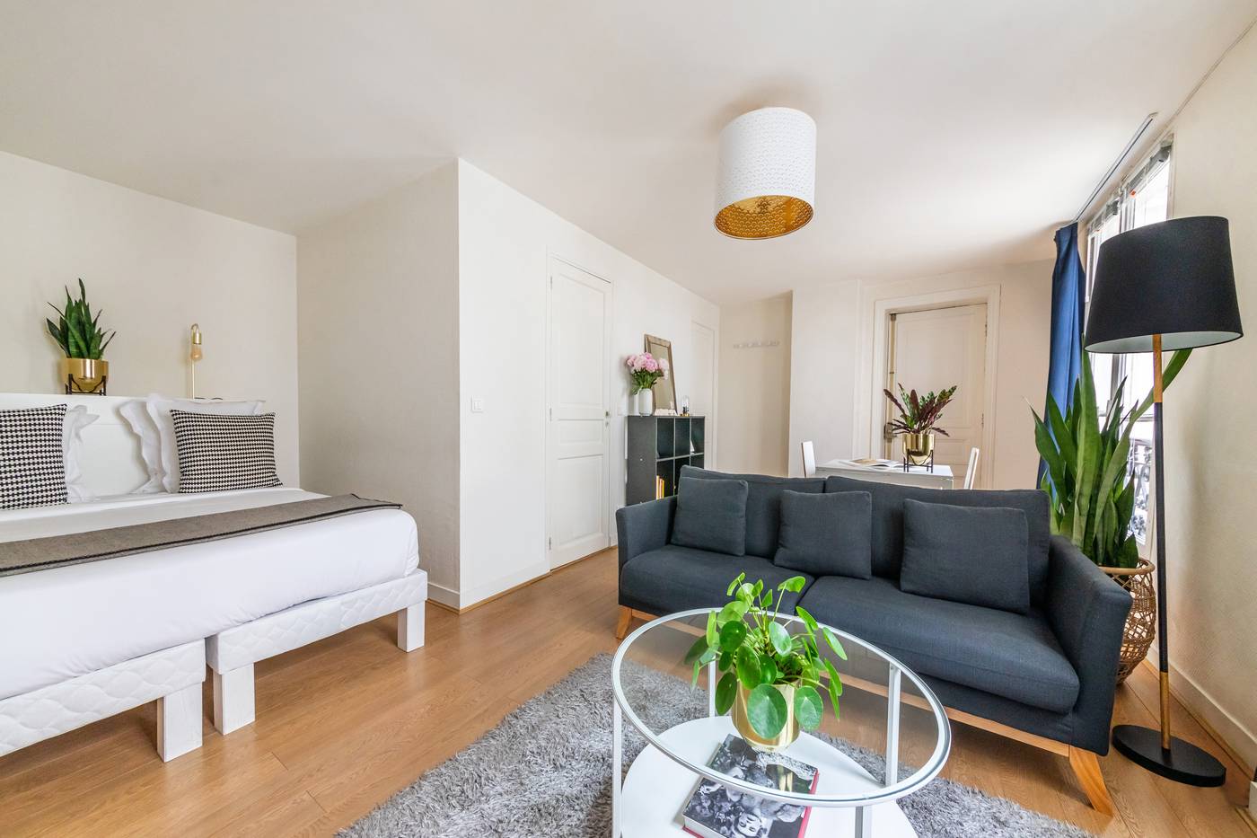 Residence-Bergere---Apartments-Room-24