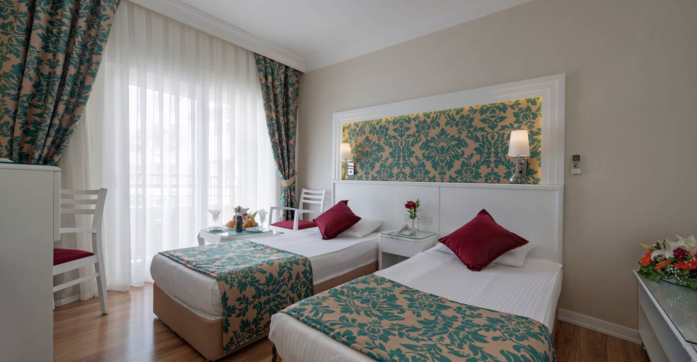 Alaiye-Kleopatra-Hotel-Room-9