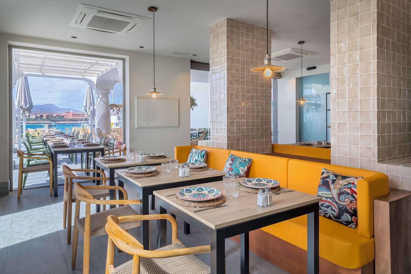 Barcelo-Fuerteventura-Royal-Level--Family-Club--NU-Restaurant-42