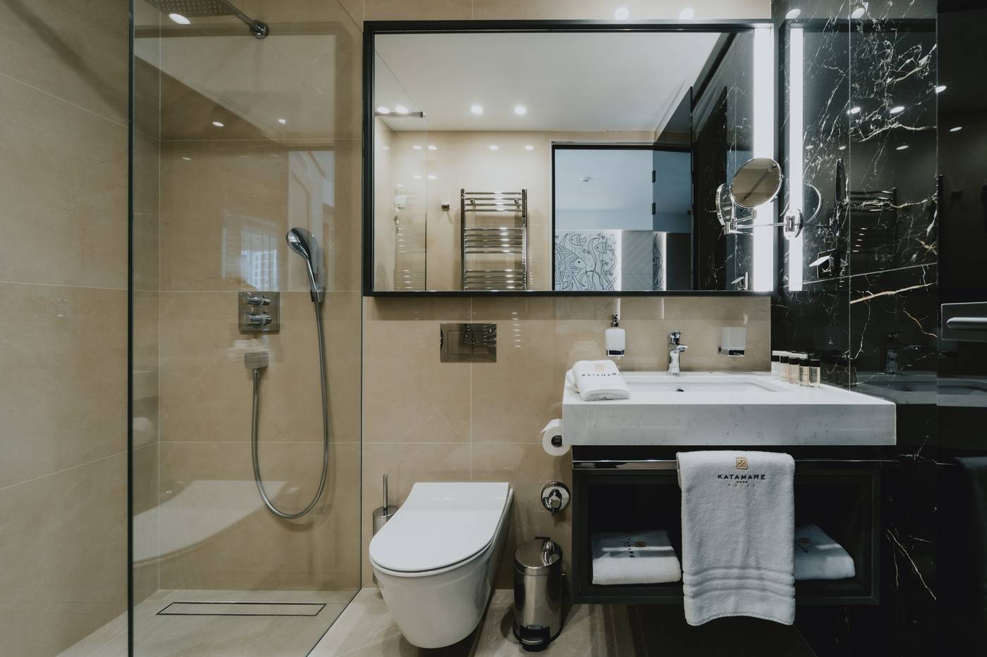 Katamare-Hotel-Room-19