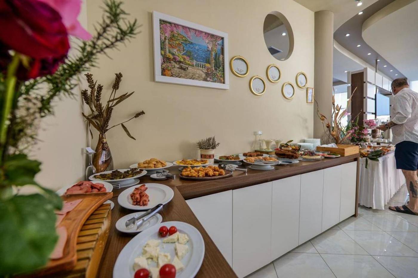 Hotel Oasis 12.12.25