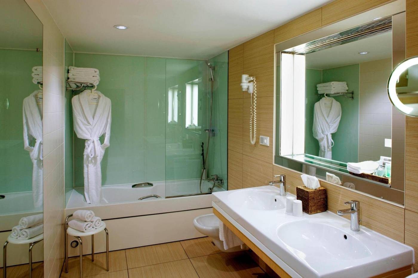 Sheraton-Berlin-Grand-Hotel-Esplanade-General-view-51