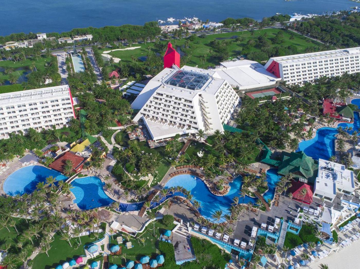 The Pyramid Luxury at Grand Oasis