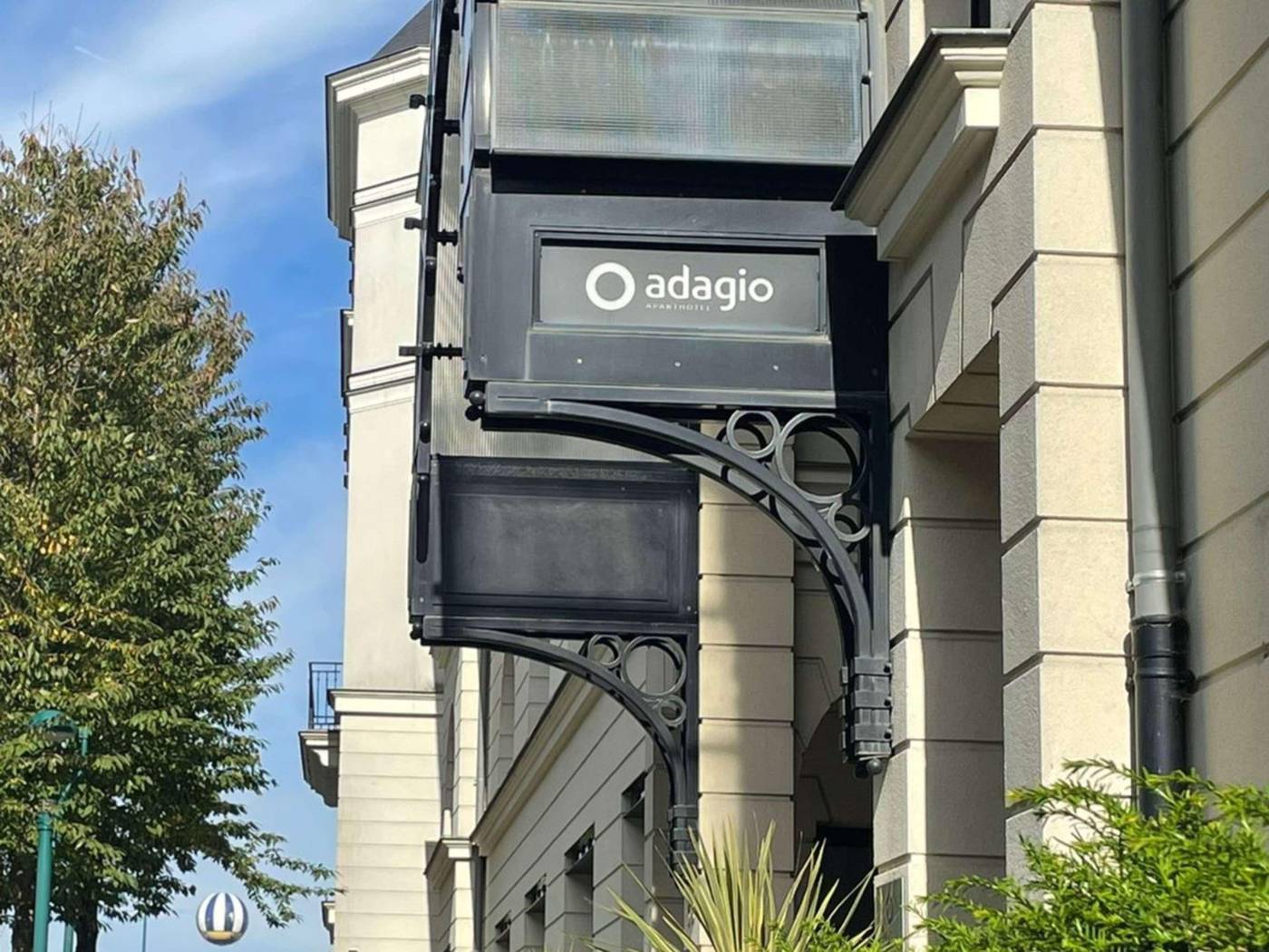 Adagio-Aparthotel-Serris-Val-d-Europe-General-view-60