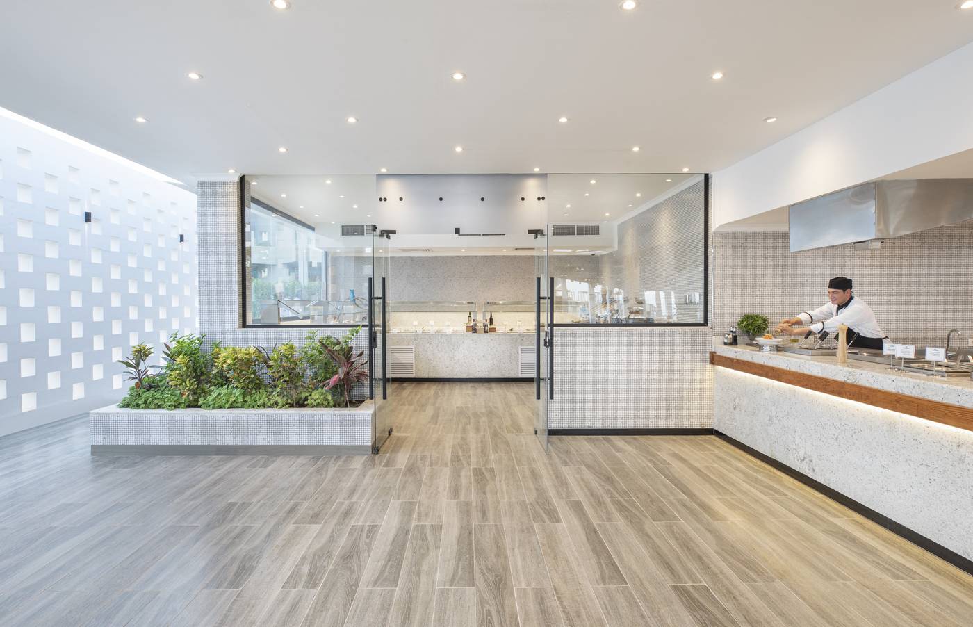 V-Hotel-Sharm-Restaurant-60