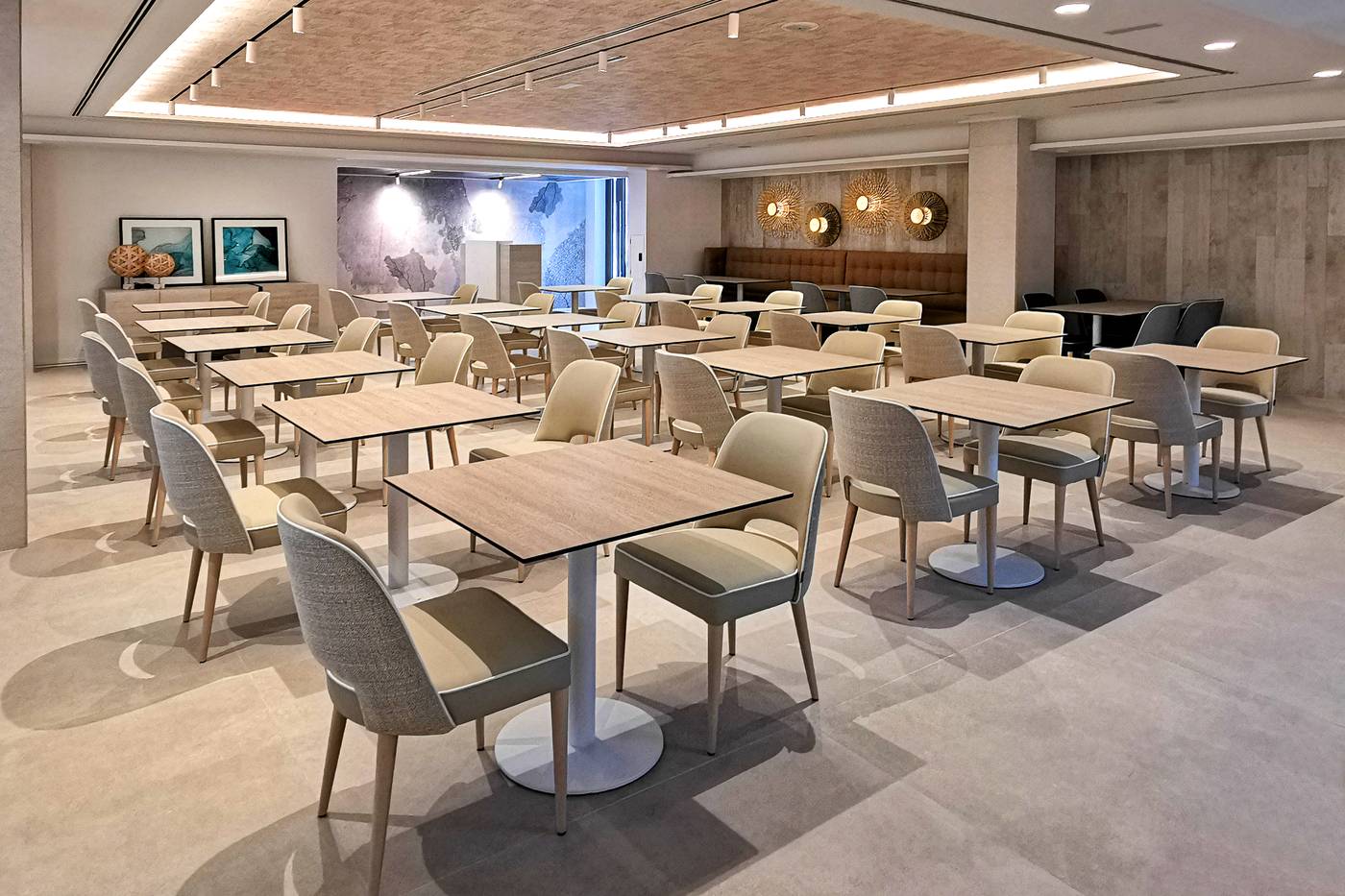 Los-Delfines-Restaurant-16