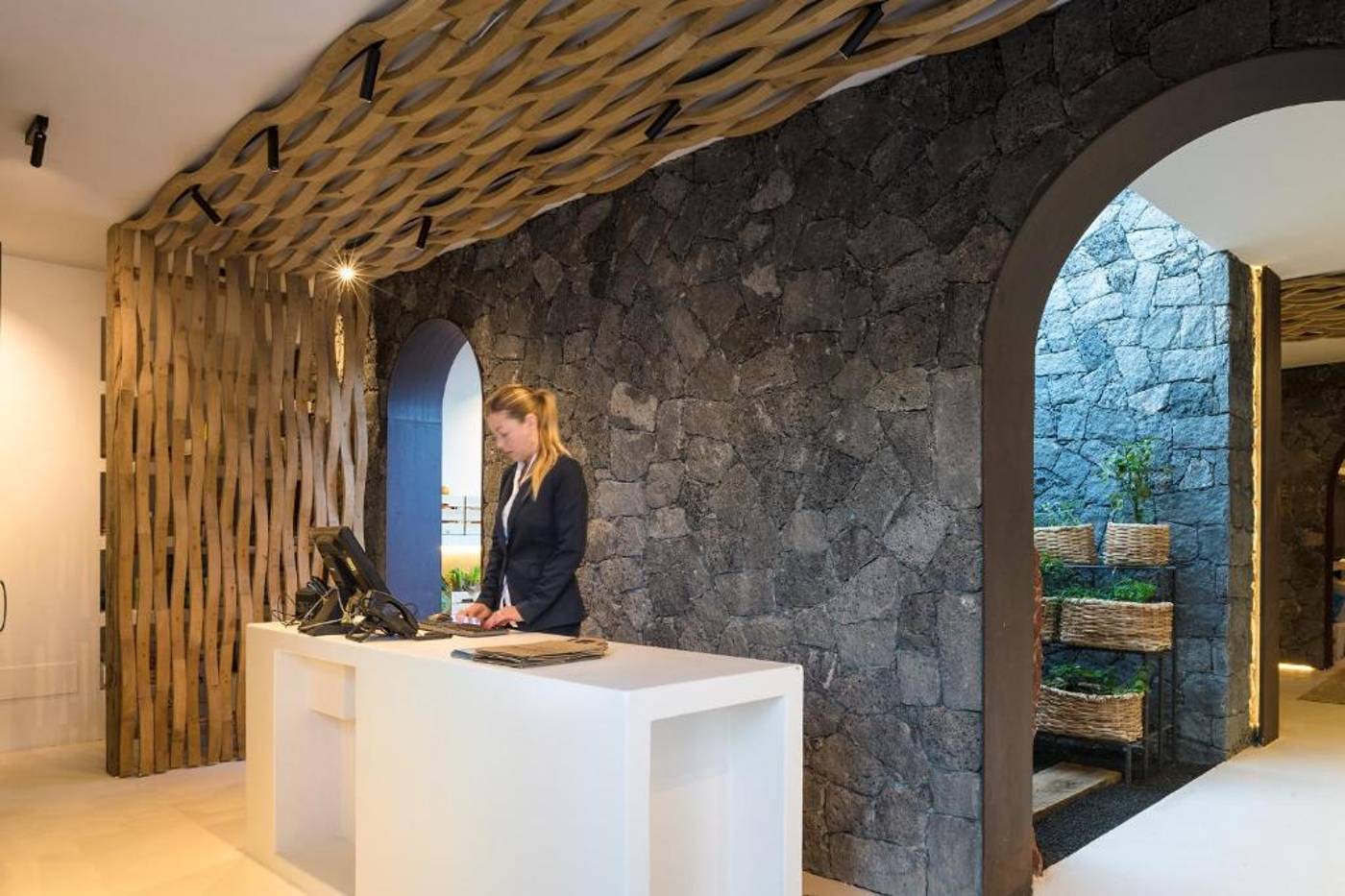 Villas-Heredad-Kamezi-Lobby-60