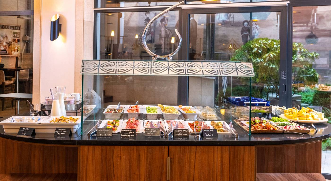 Continental-Hotel-Budapest-Restaurant-53