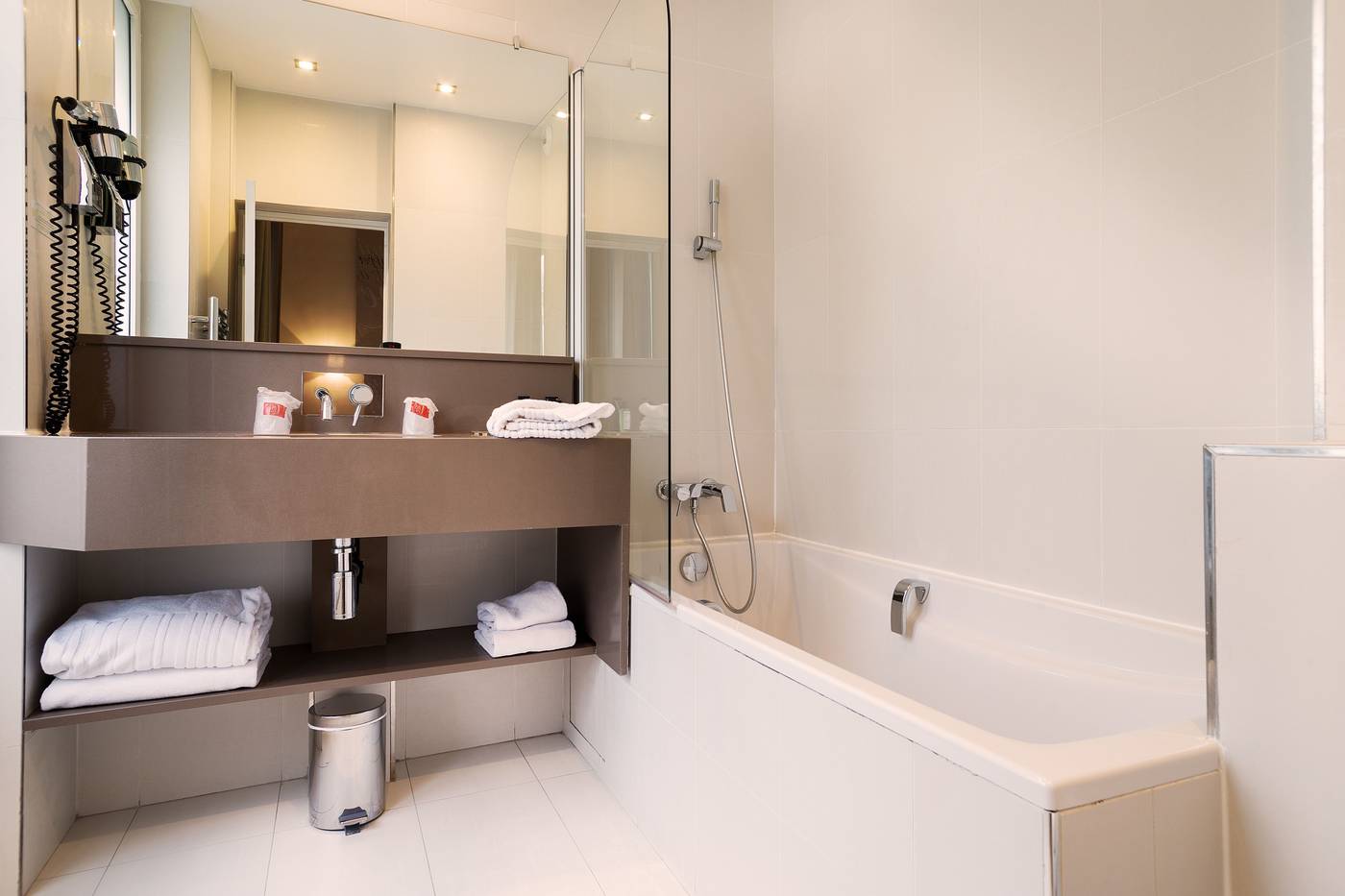 Hotel-Chambellan-Morgane-Room-24