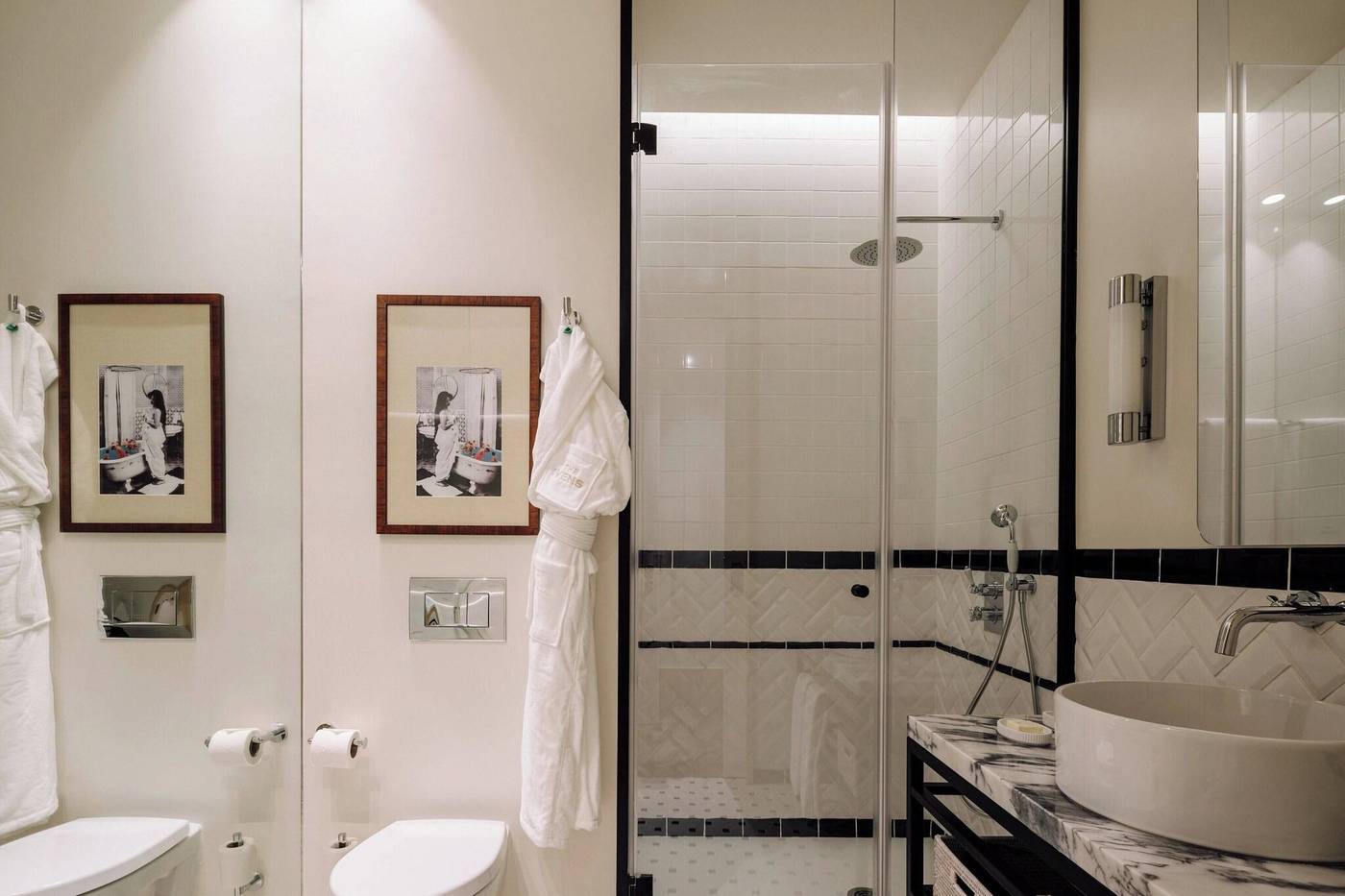 The-Ivens-Autograph-Collection-Room-40