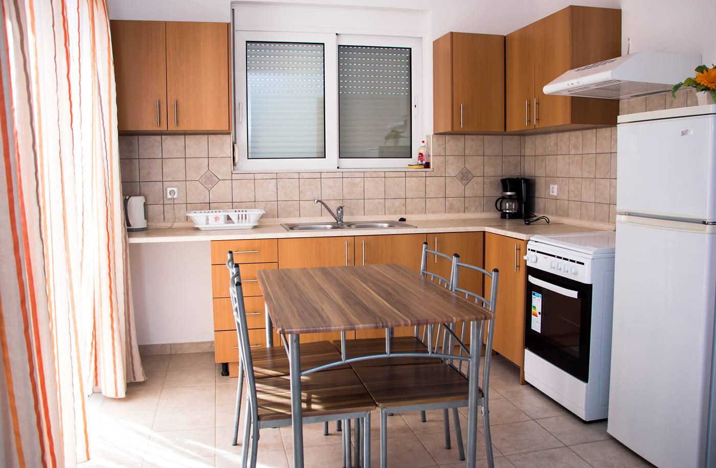 Gennadi-Garden-Apartments-Room-22