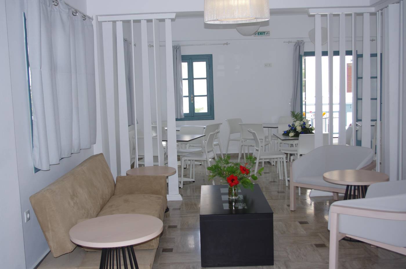 Alitana-Boutique-Hotel-Lobby-25