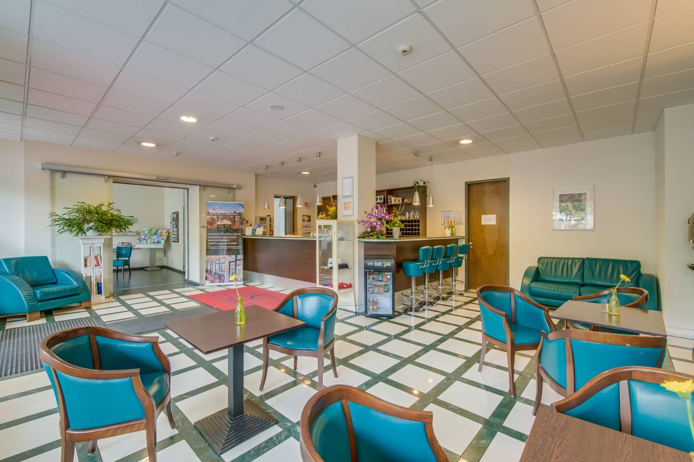 Come-Inn-Berlin-Kurfurstendamm-Opera-Lobby-5