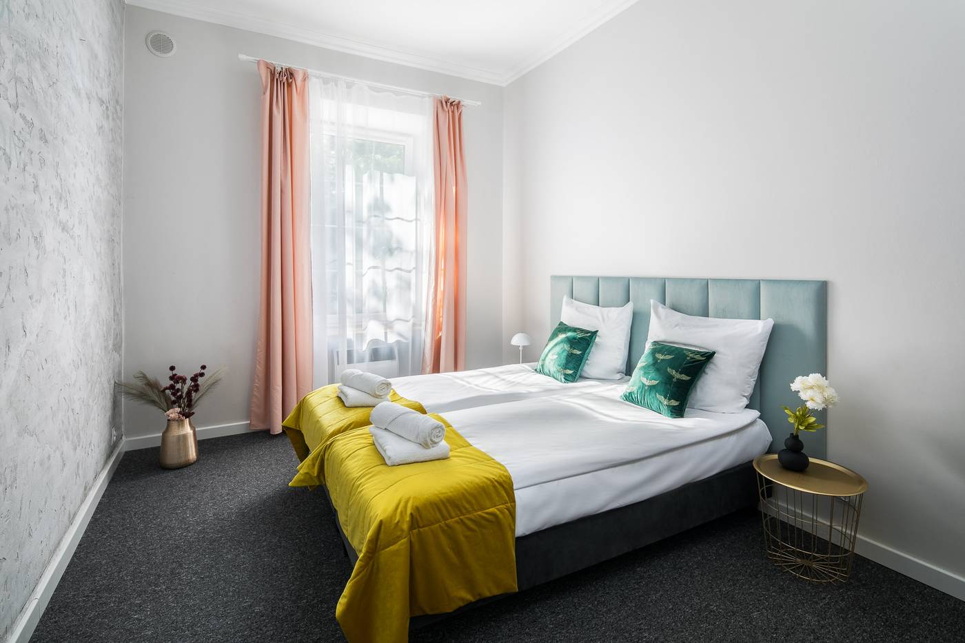 Green-Avenue-Apartments-Room-27