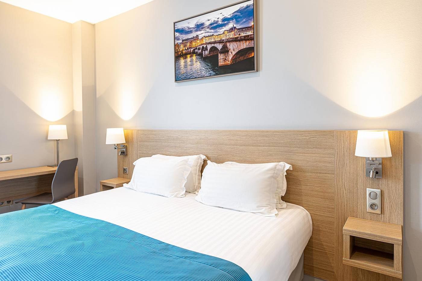 Hotel-Paris-D-Issy-Porte-De-Versailles-Room-7