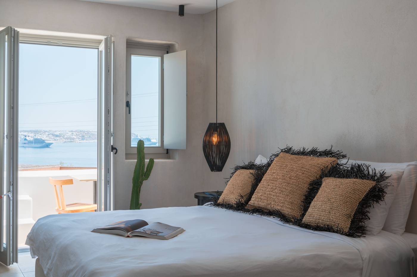 Rocabella-Mykonos-Art-Room-36