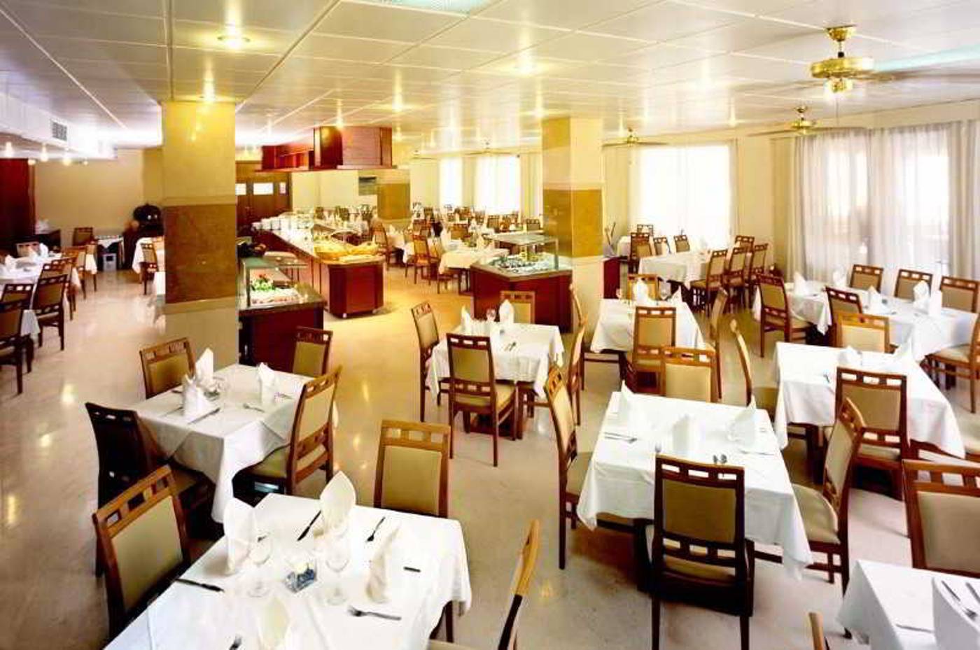 Lutania-Beach-Restaurant-41