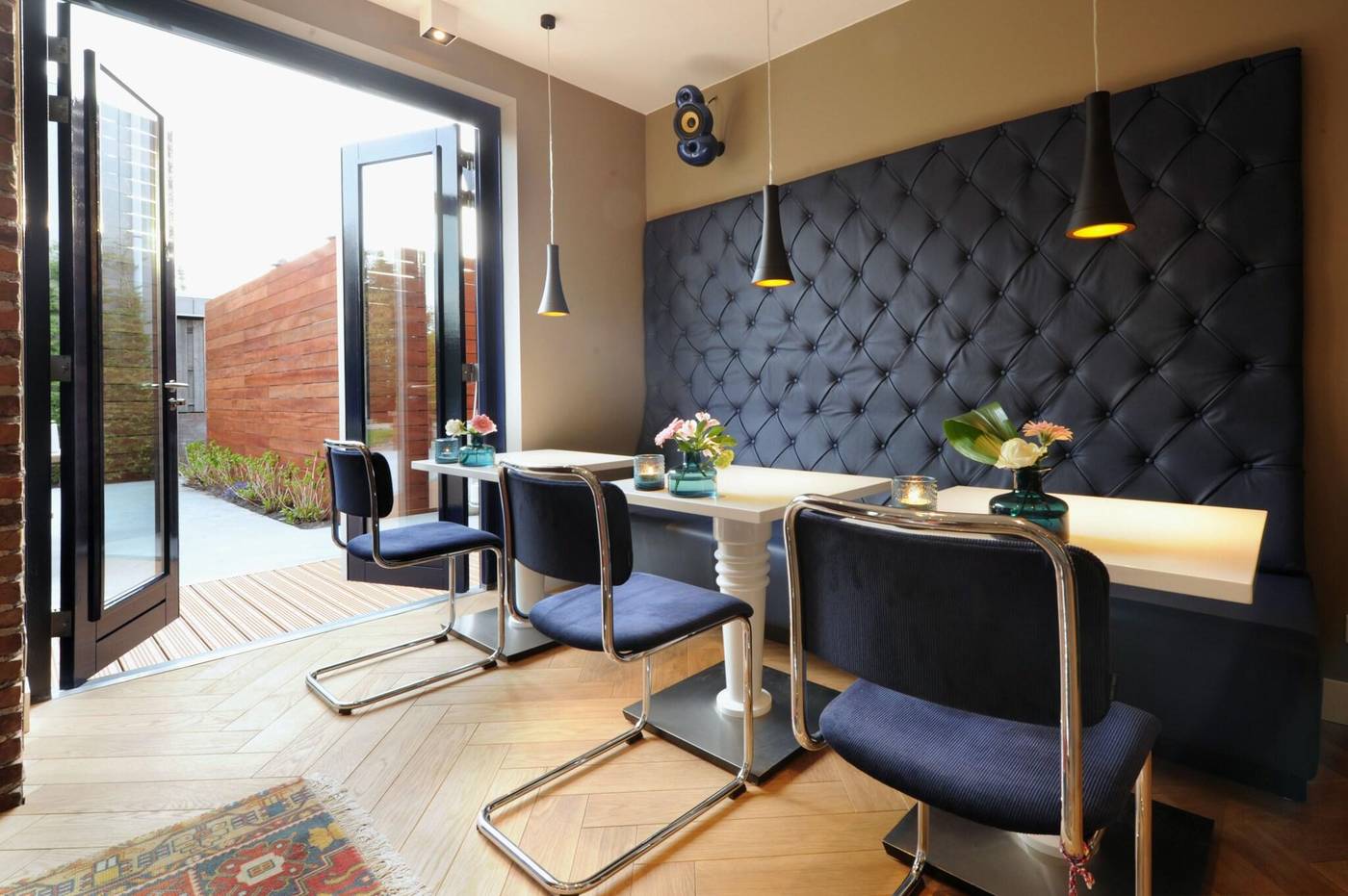 Blue-Mansion-Hotel-Restaurant-4