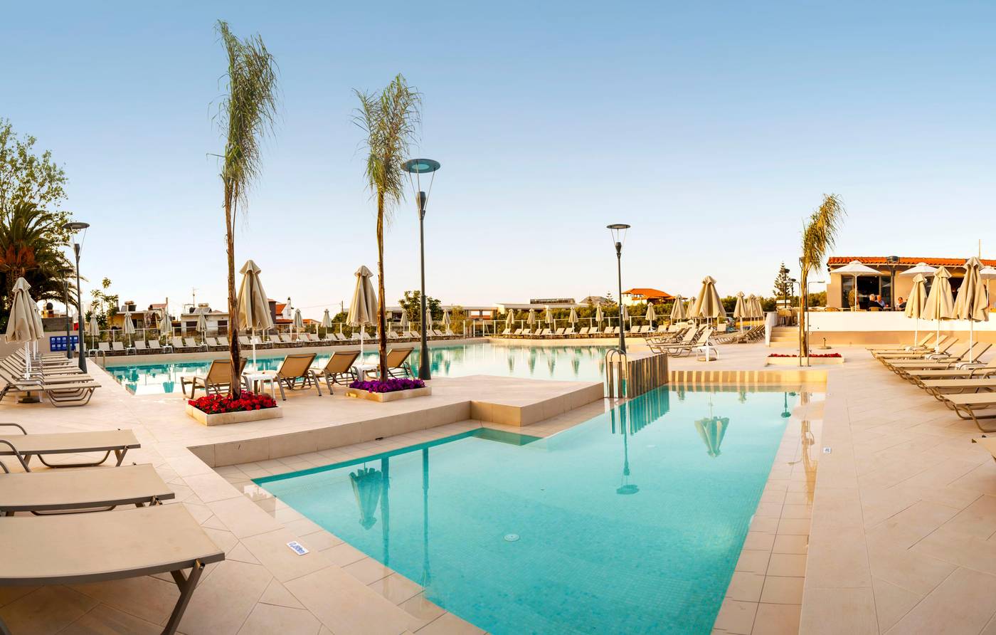Porto-Platanias-Village-Resort-Pool-13