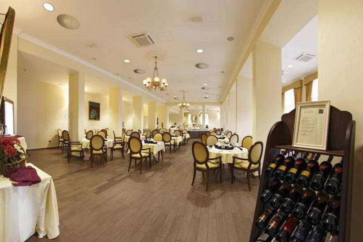 Hotel-Kvarner-Palace-Restaurant-18