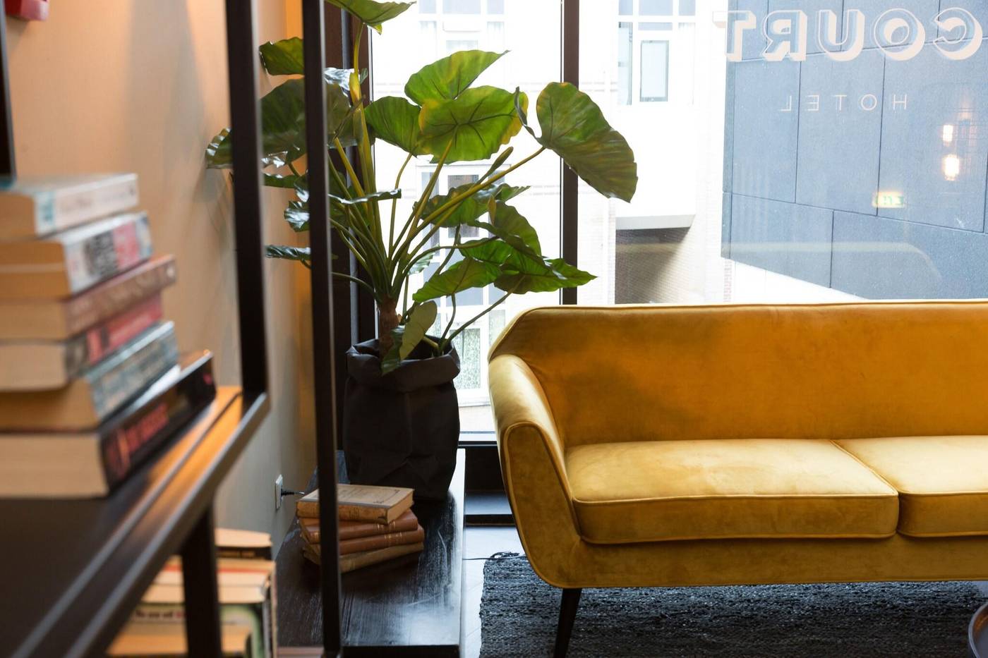 Court Hotel City Centre Utrecht-Netherlands-Utrecht-Lobby-6