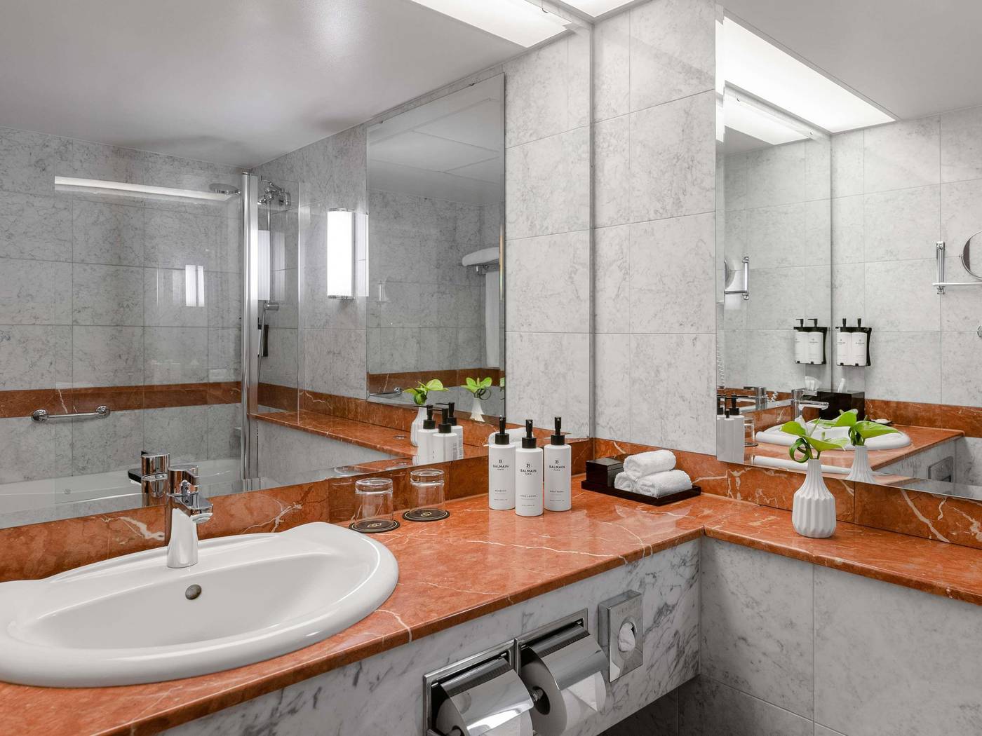 Sofitel-Warsaw-Victoria-Room-50