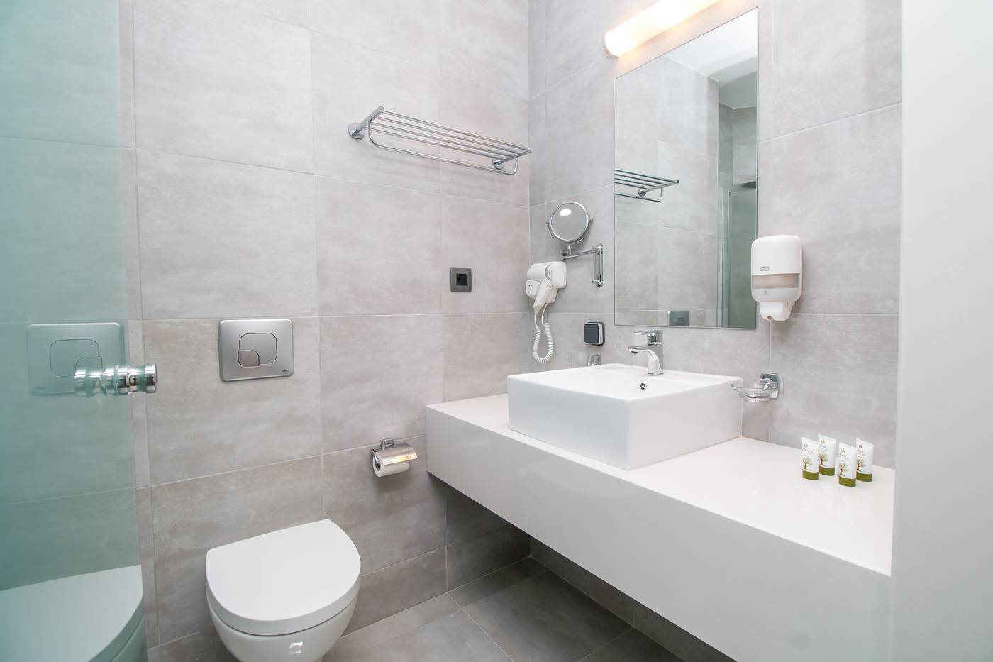 Sunny-Days-Apartments-Room-46