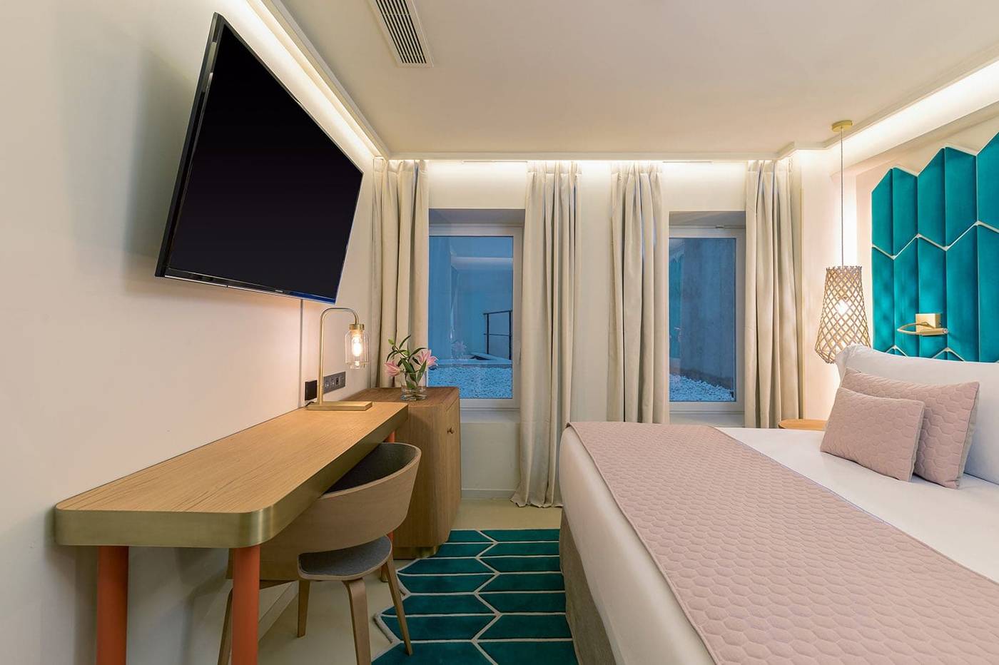 Room-Mate-Macarena-Room-17