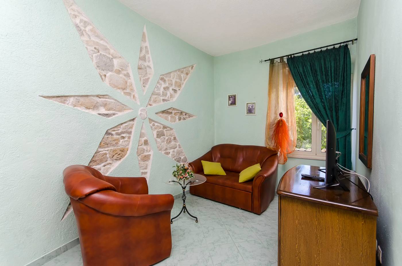 Palace-Derossi-Room-43