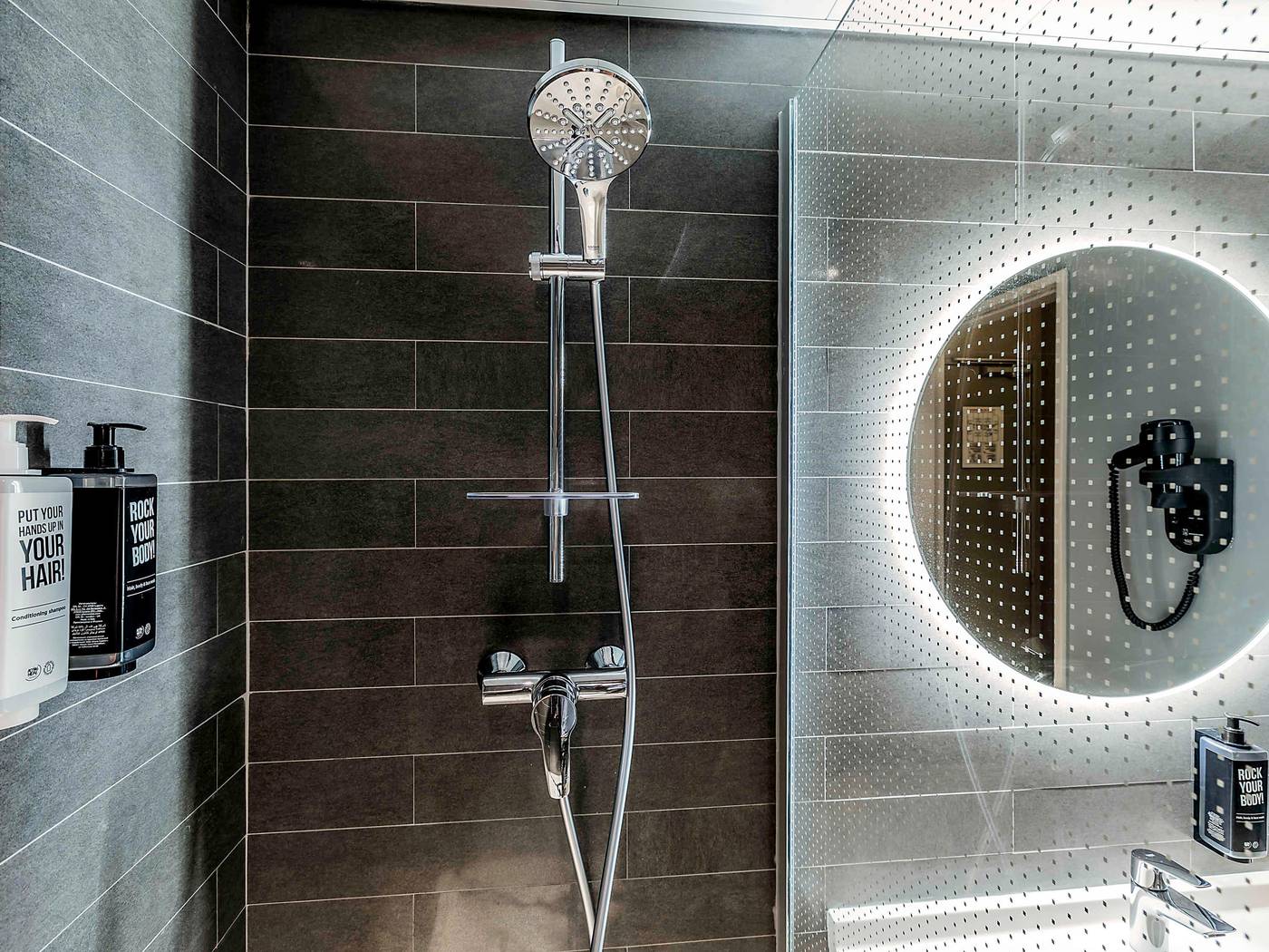 Ibis-Lisboa-Saldanha-Room-42