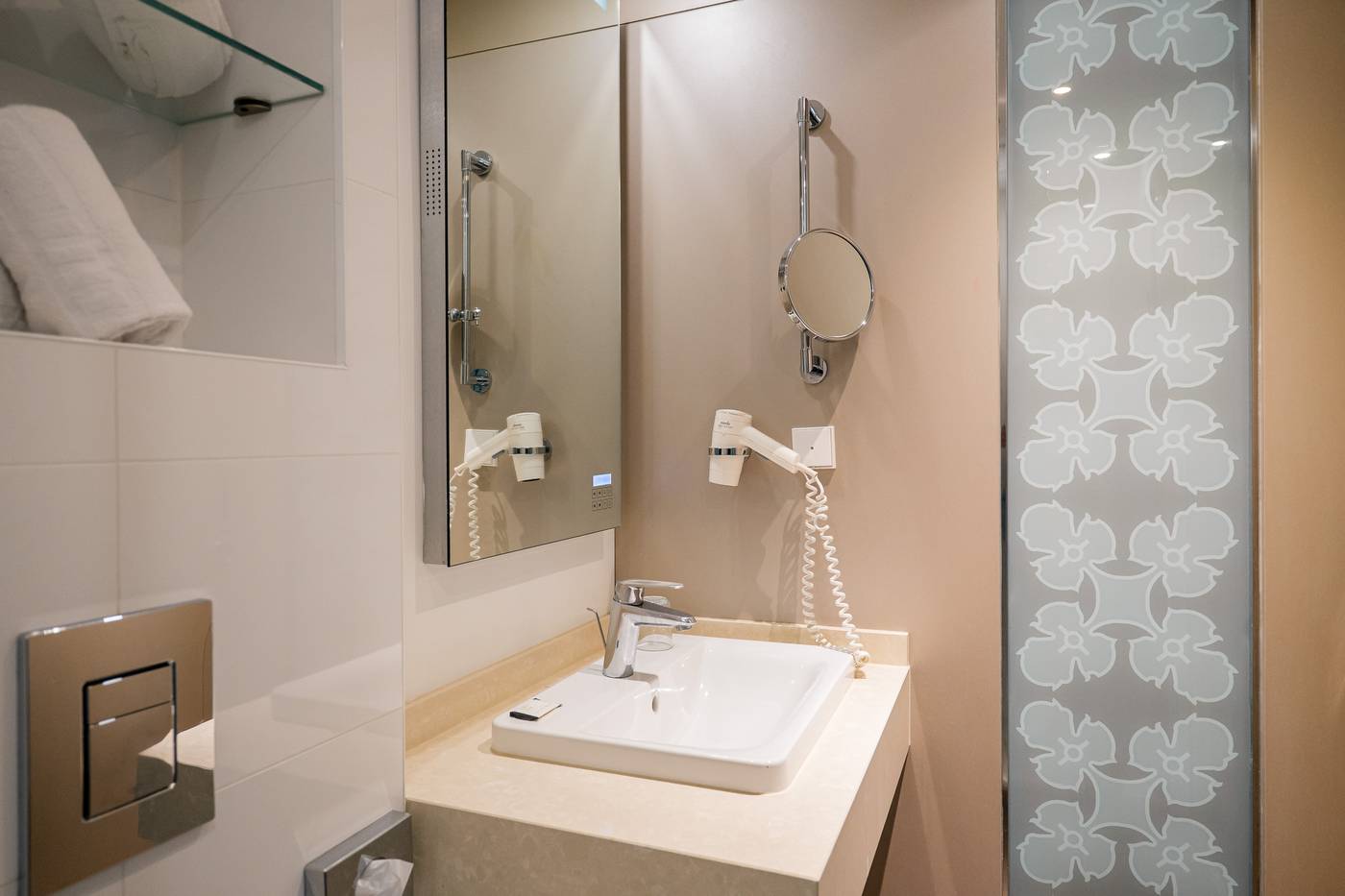 Two-Hotel-Berlin-by-Axel-Room-52