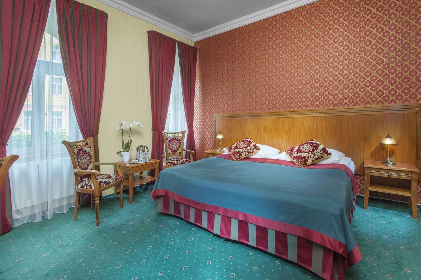 Green-Garden-Hotel-Room-17