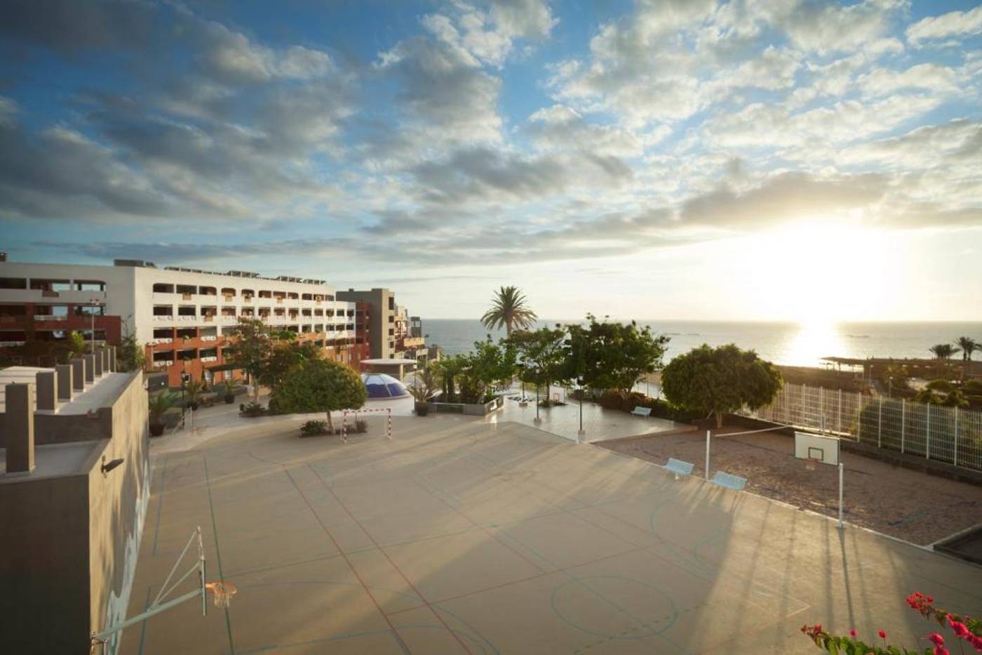 ADRIAN-Hoteles-Roca-Nivaria-Gran-Hotel-Sports-and-Entertainment-15