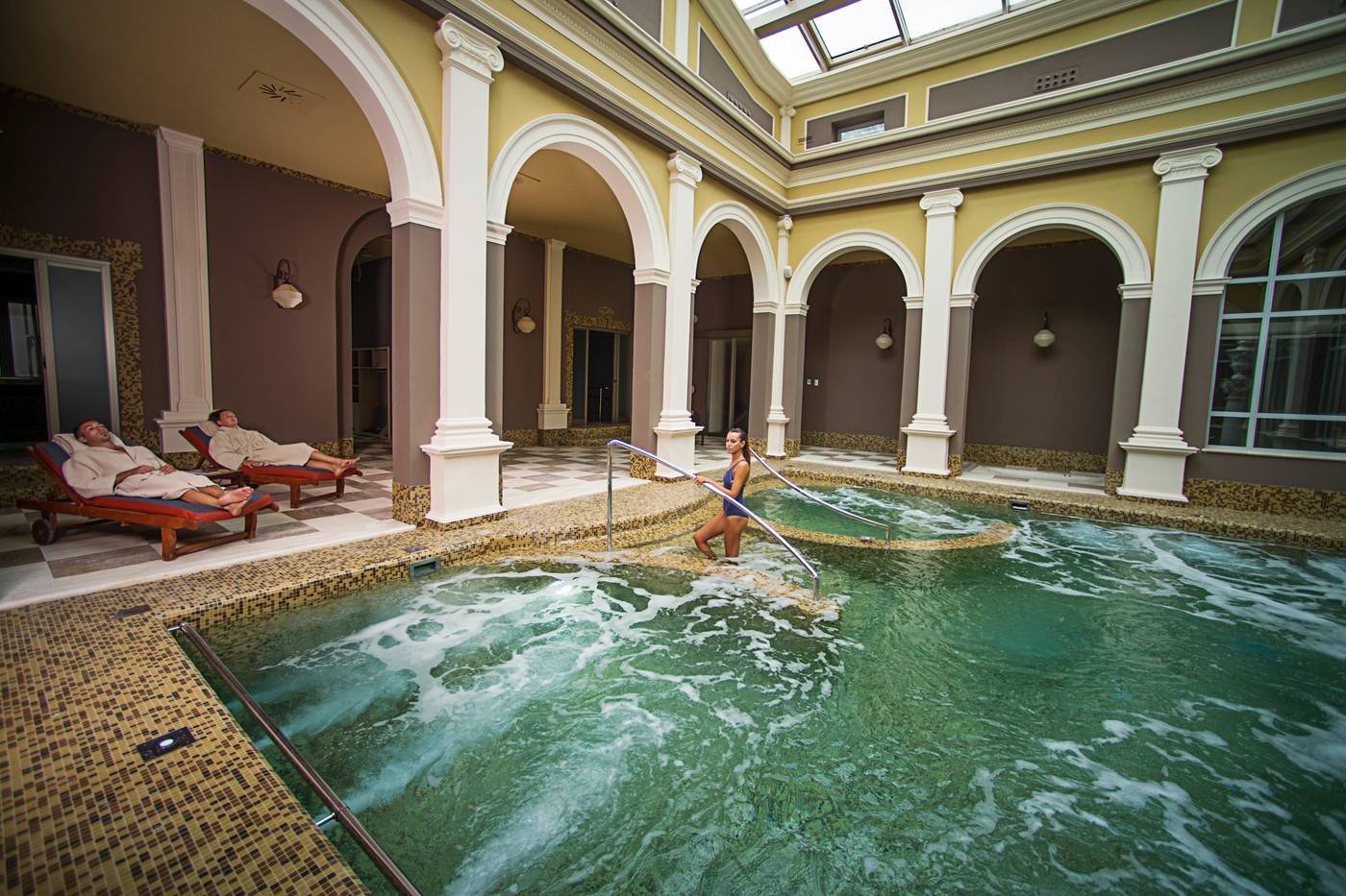 Bagni-di-Pisa-Palace-and-Thermal-Spa-Pool-28