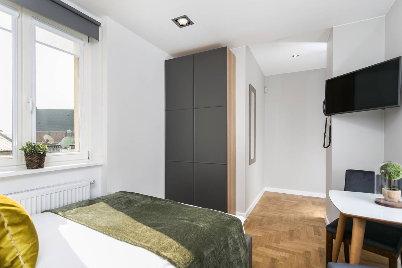 Venetian-House-Market-Square-Aparthotel-Room-43