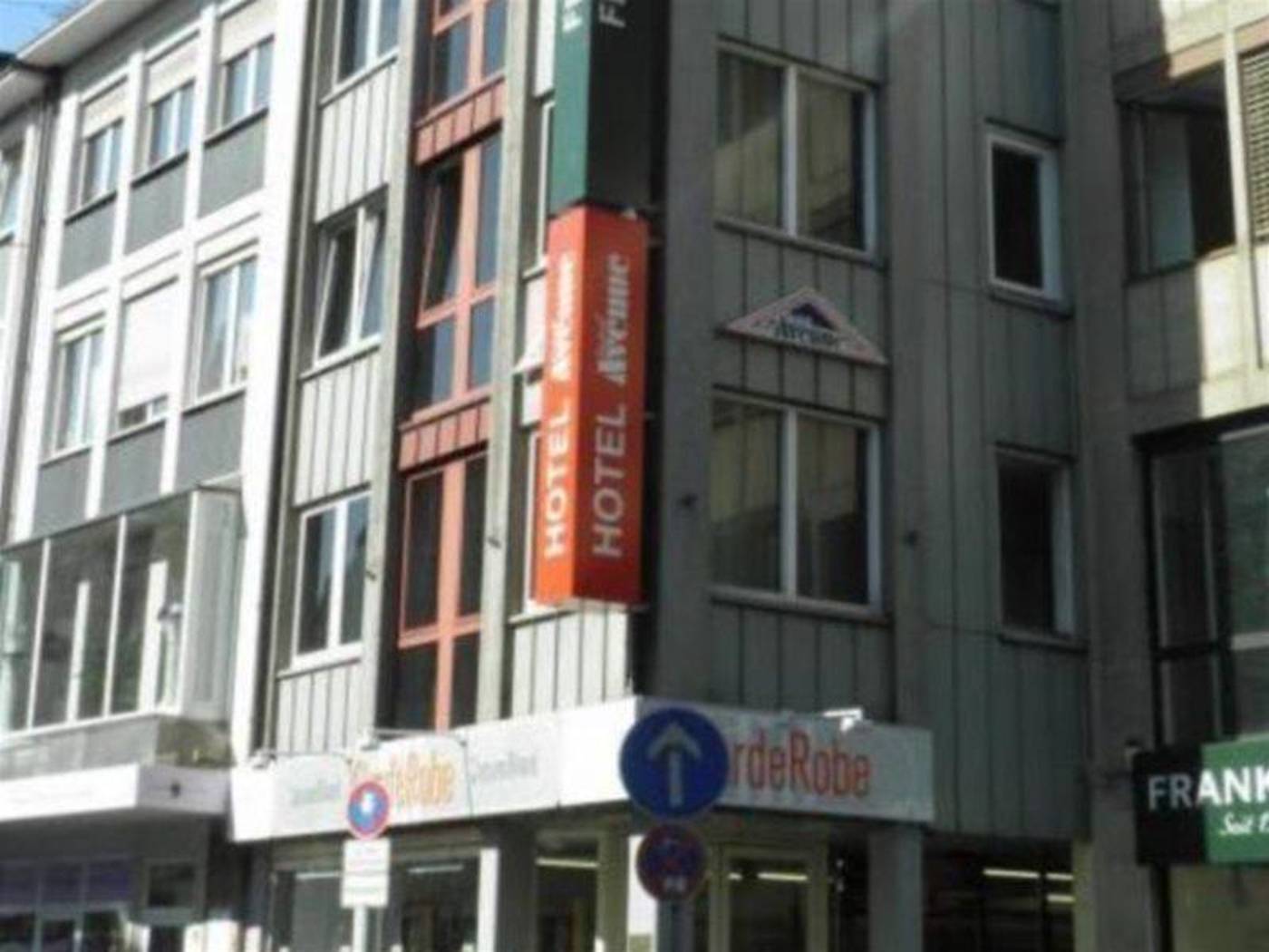 Avenue-Germany-NUREMBURG-General view-2