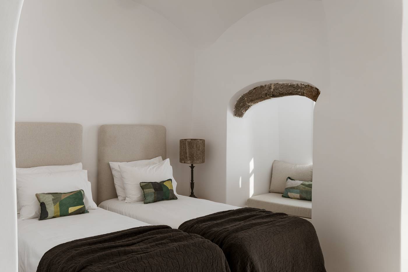 Aqua-Luxury-Suites-Room-37