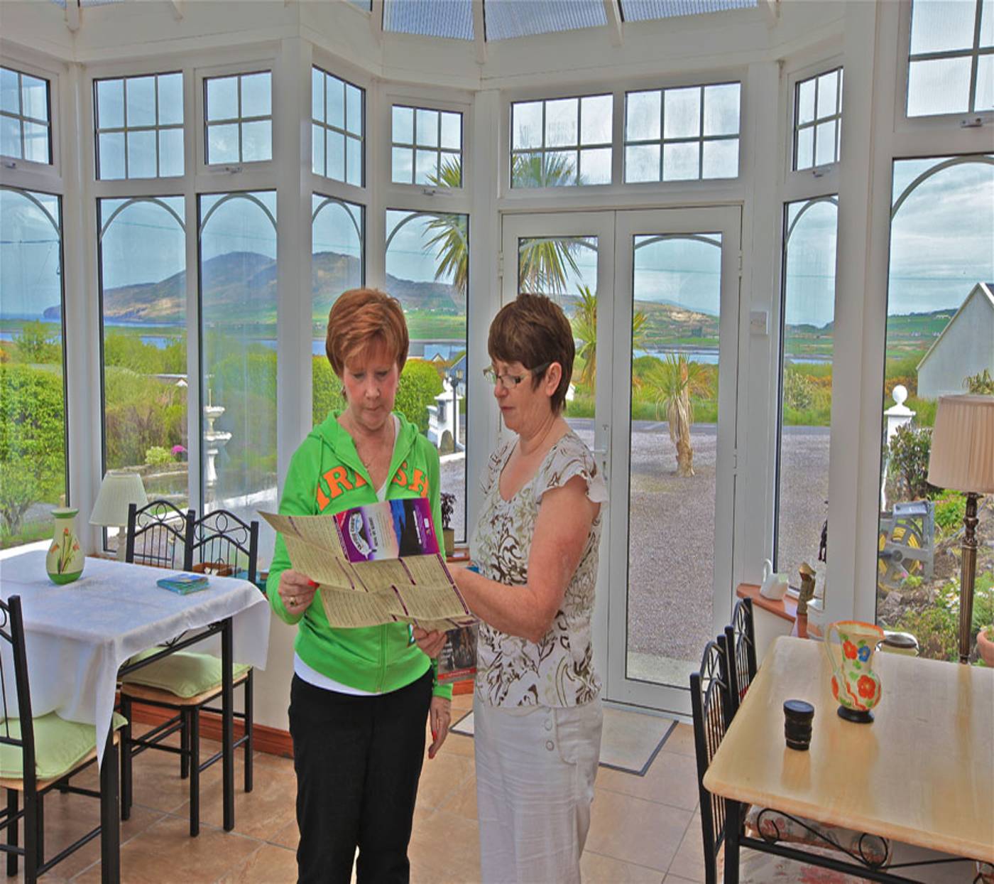 Sea Breeze-Ireland-Cahersiveen-Lobby-2