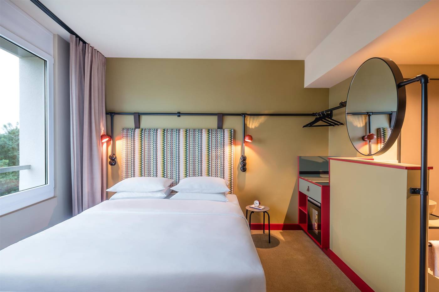 Me-and-All-Berlin-East-Side--part-of-JdV-by-Hyatt-Room-14