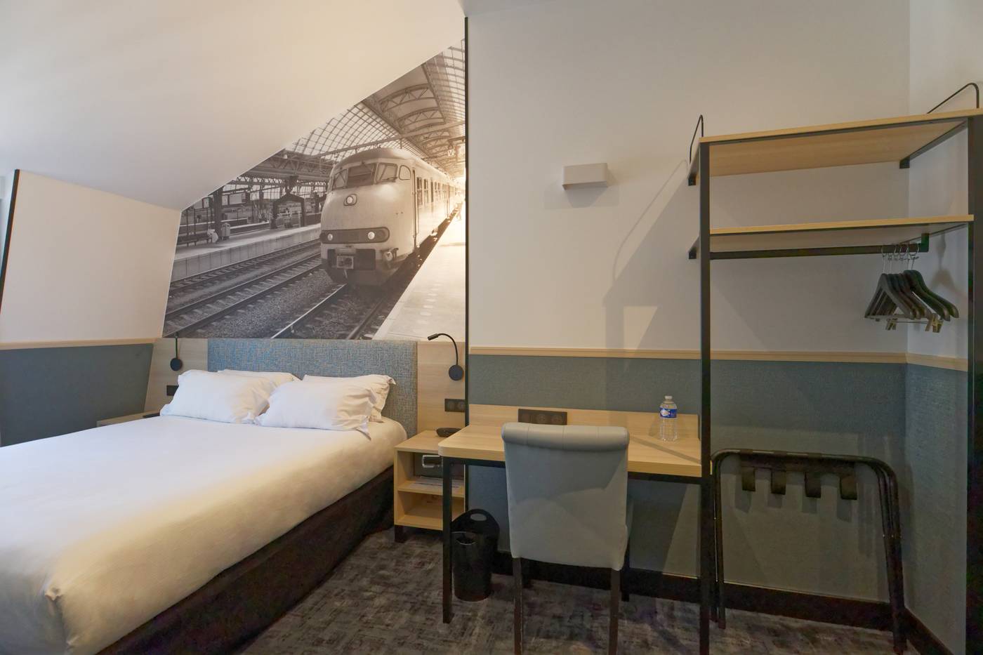 Appia-La-Fayette-Room-20