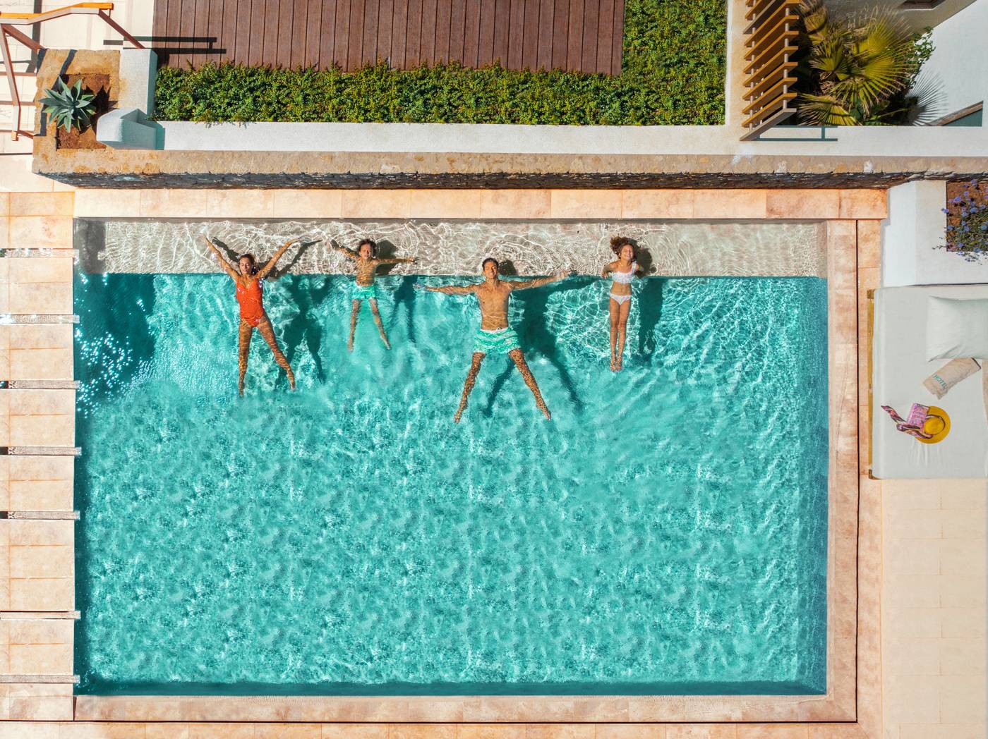 Mitsis-Rinela-Pool-18