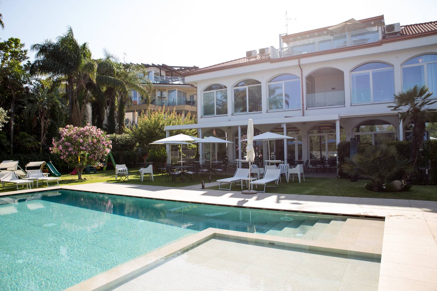 Sicilia-s-Residence-Hotel---Art---Spa-Pool-5