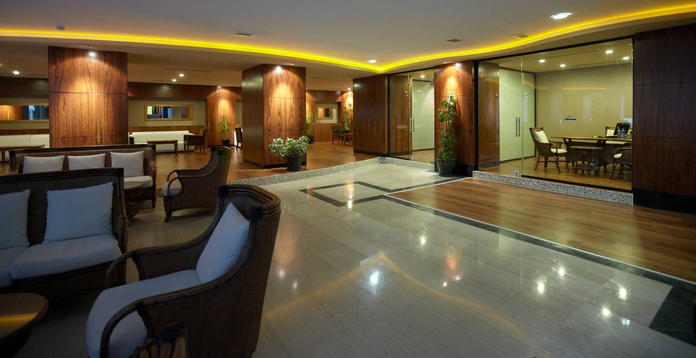 Bodrum-Holiday-Resort-and-Spa-Lobby-25