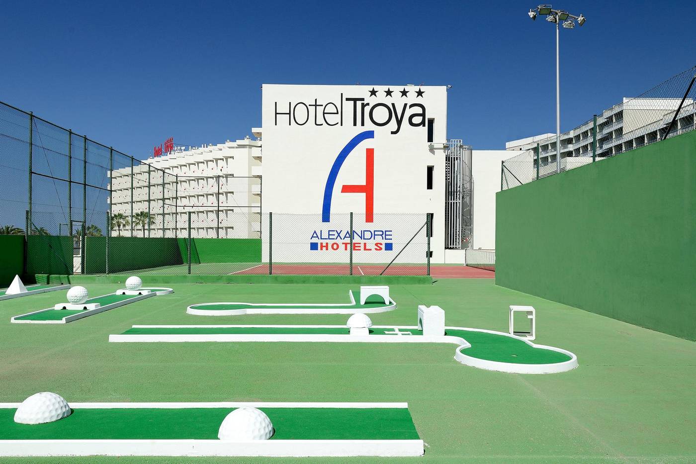 Alexandre-Hotel-Troya-Sports-and-Entertainment-19