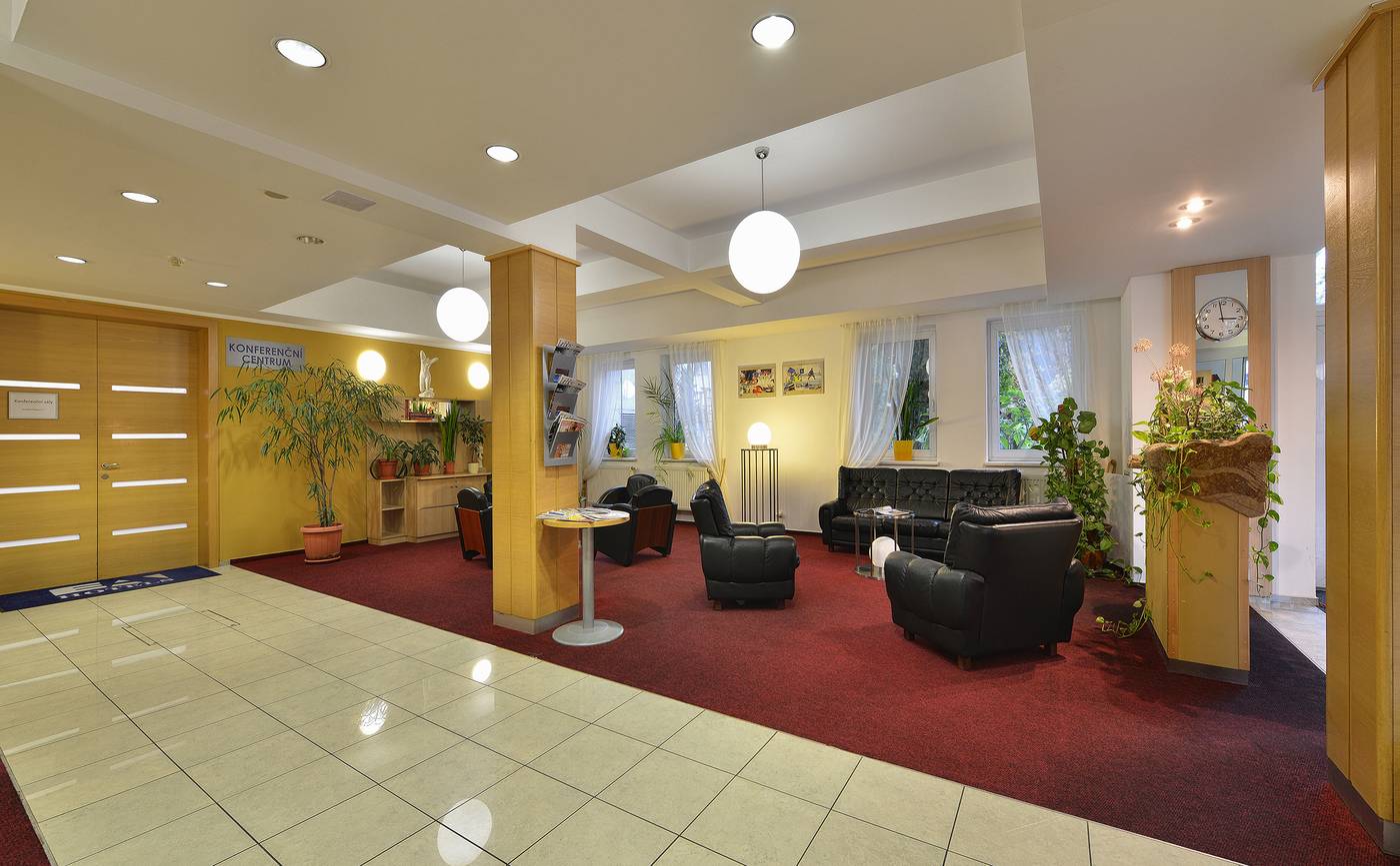 EA-hotel-Populus-Lobby-2
